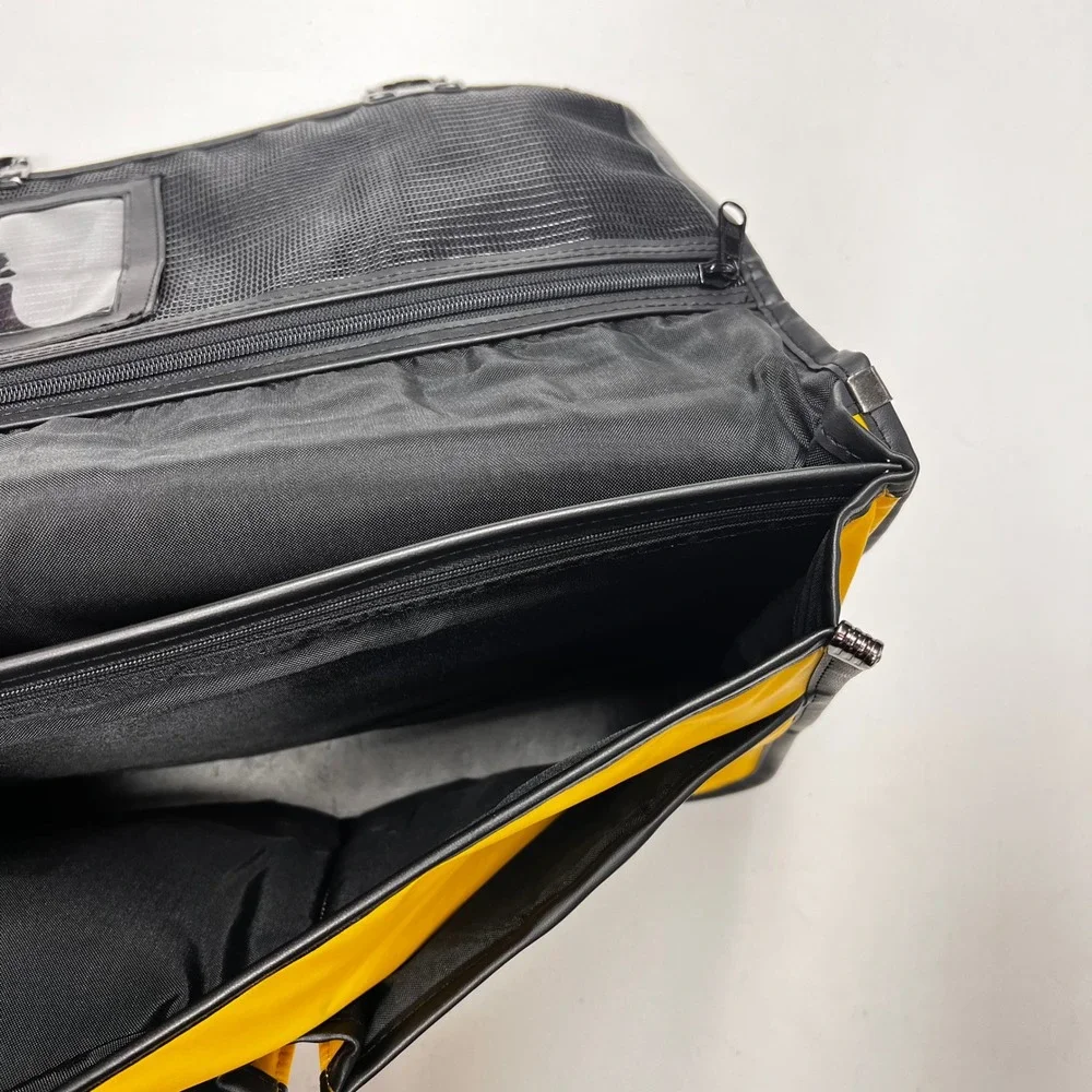 1988 Vintage Snoopy Sally Peanuts Backpack‎ Briefcase Yellow Nylon Kids Japan